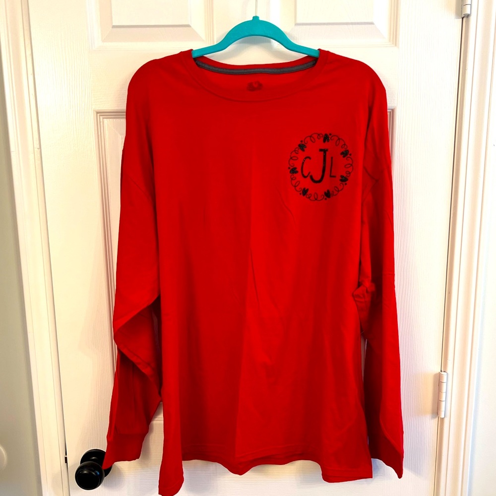 Fruit of the Loom initial tee